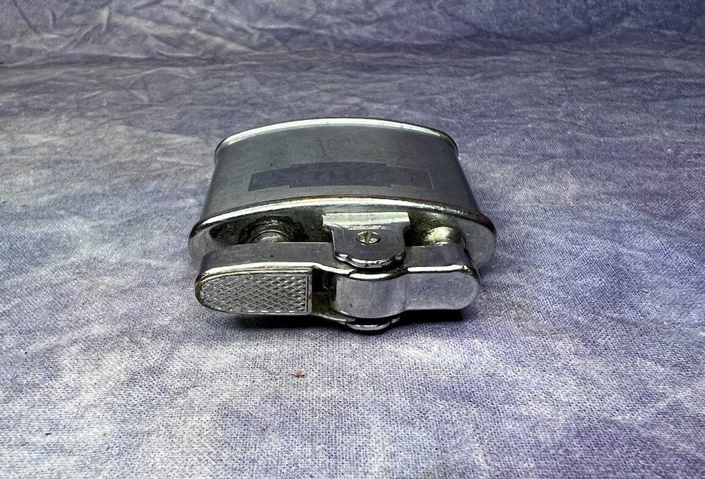 Vintage Ronson Standard Lighter Silver USA