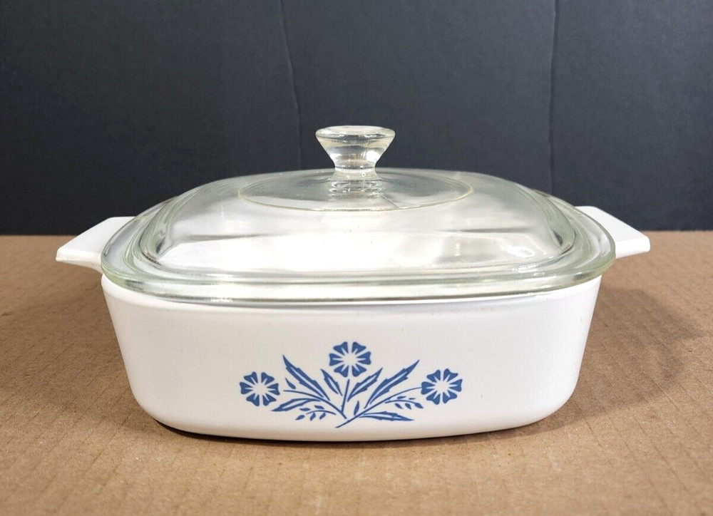 Cornflower Blue Corning 1 Quart Casserole with Lid