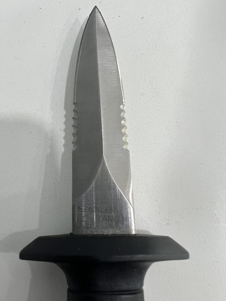 Boot Dagger With sheath Vintage new in box