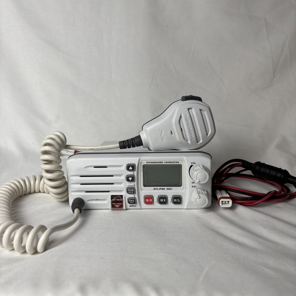 Standard  Horizon Eclipse DSC Marine VHF GX1000s