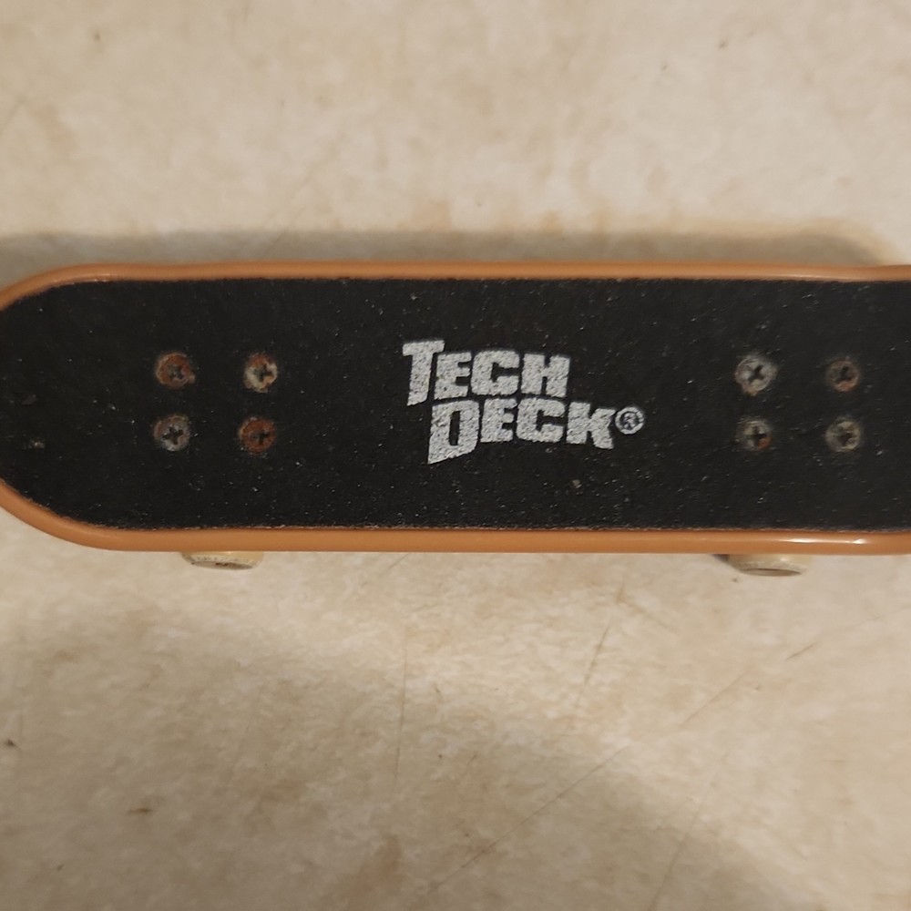 Tech Deck Jereme Rogers Plan B Fingerboard Skateboard