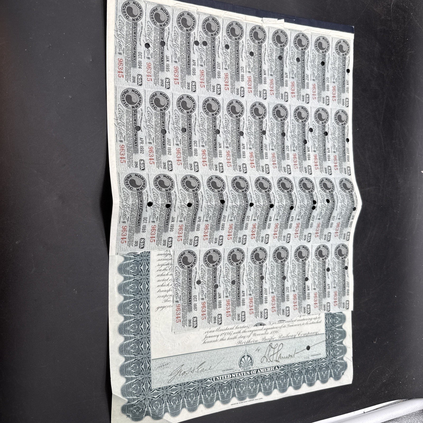 Northern Pacific Railway Co. 1897 dated $1,000 Railroad Gold Bond Gorgeous