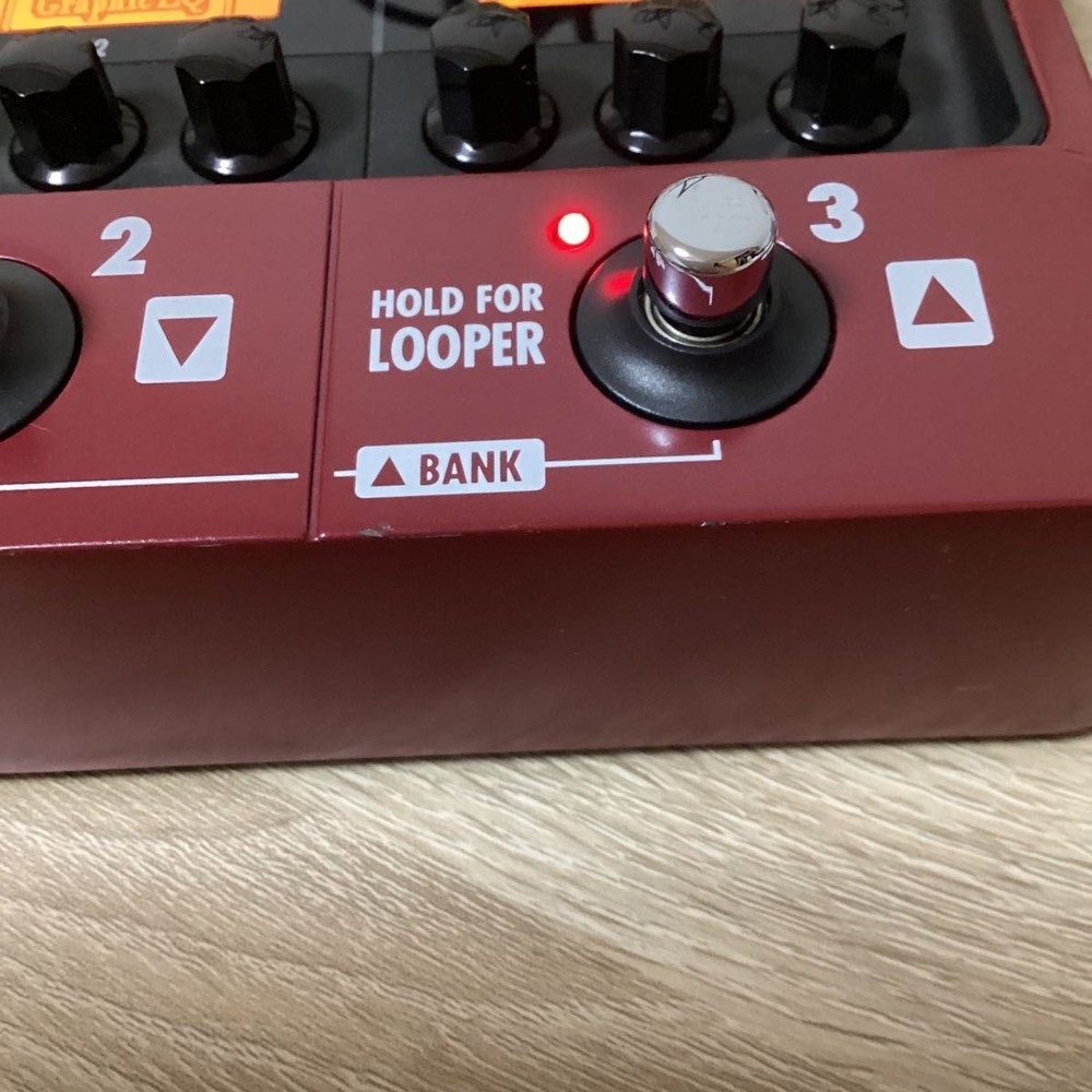 ZOOM B3 bass multi-effector