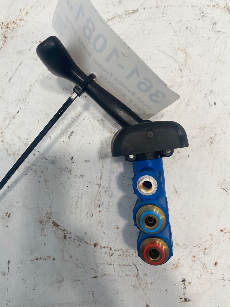 2017 Bendix Air Valve Components K024934 (361-10813)