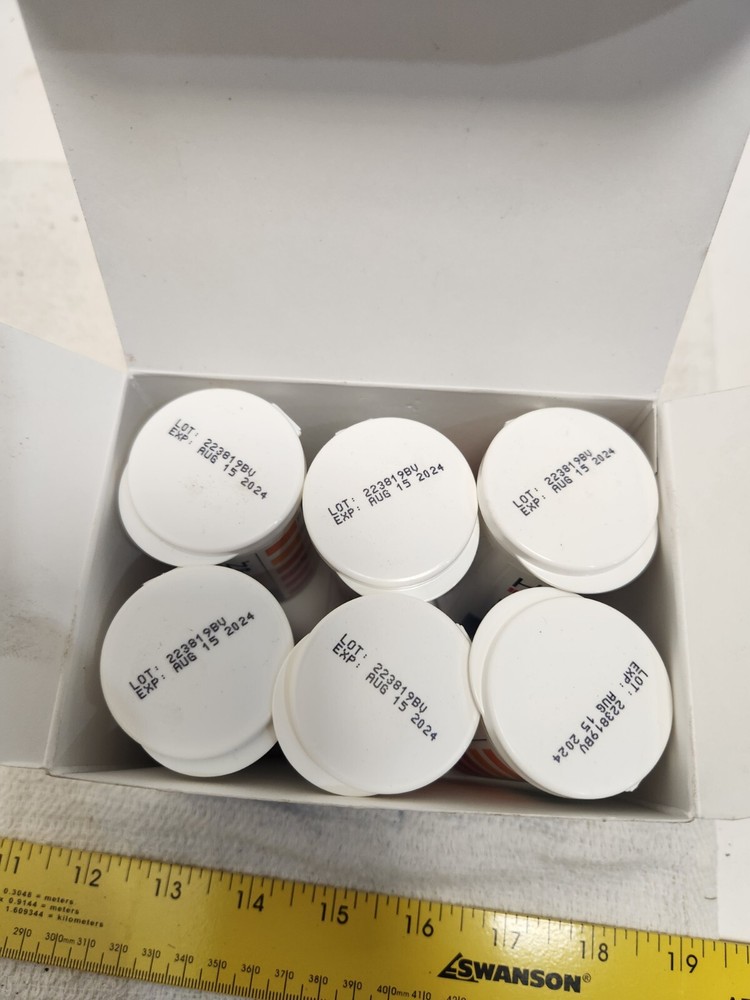 Hydrion 9200 Plastic pH Indicator Strips 6 Pack EXP 8/15/24