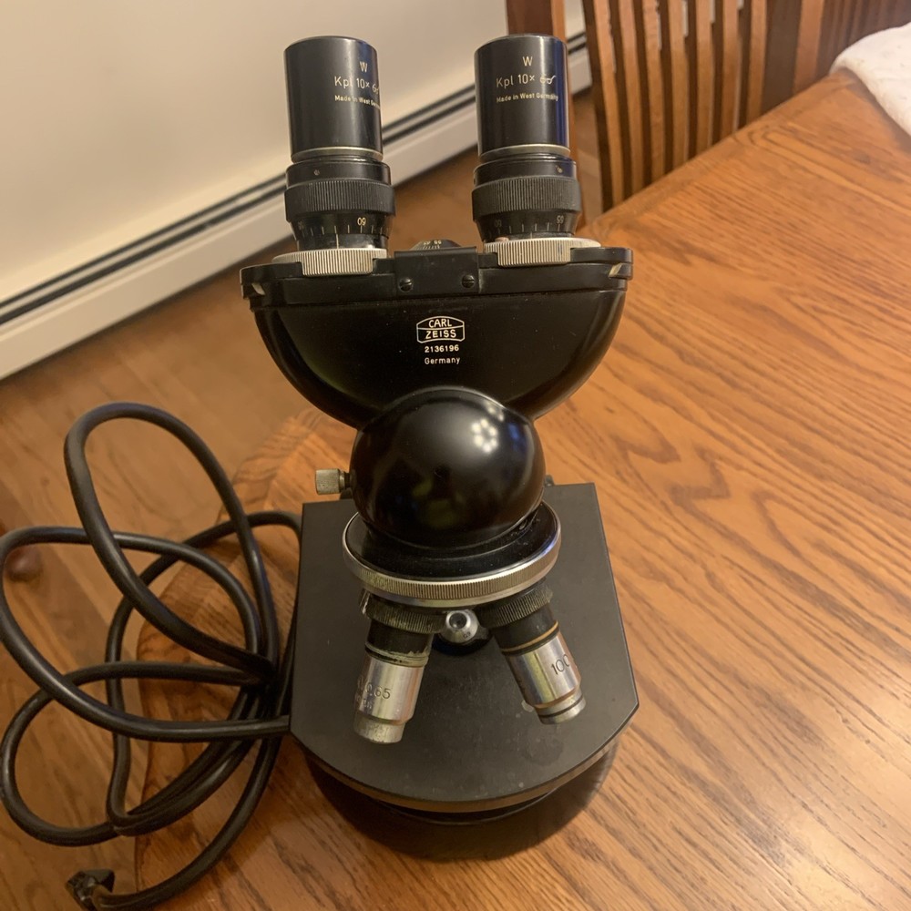 Carl Zeiss - Binocular Microscope with four Objective Lenses