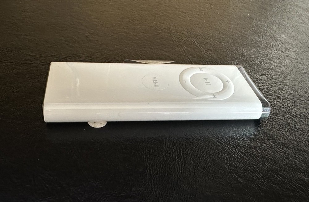 OPEN BOX Apple Remote A1156