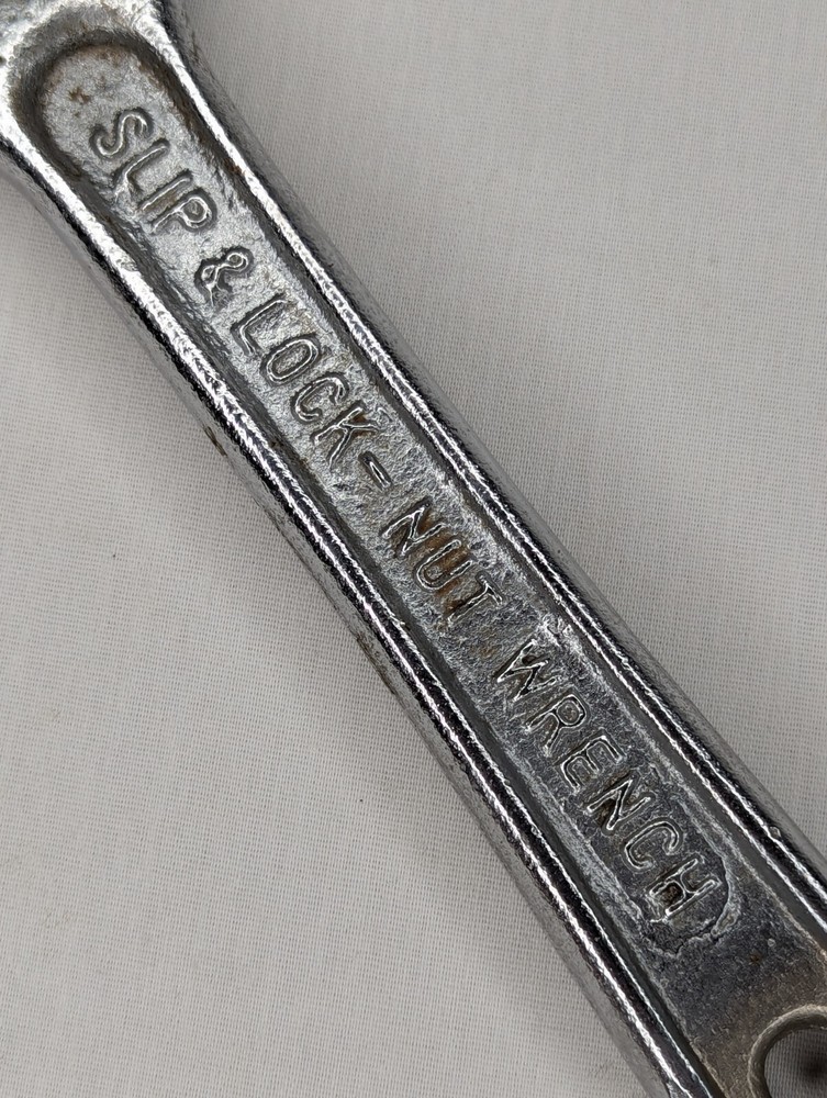 Thumbscrew Adjustable Wing-Nut Locking Slip & Lock Plumbers Wrench