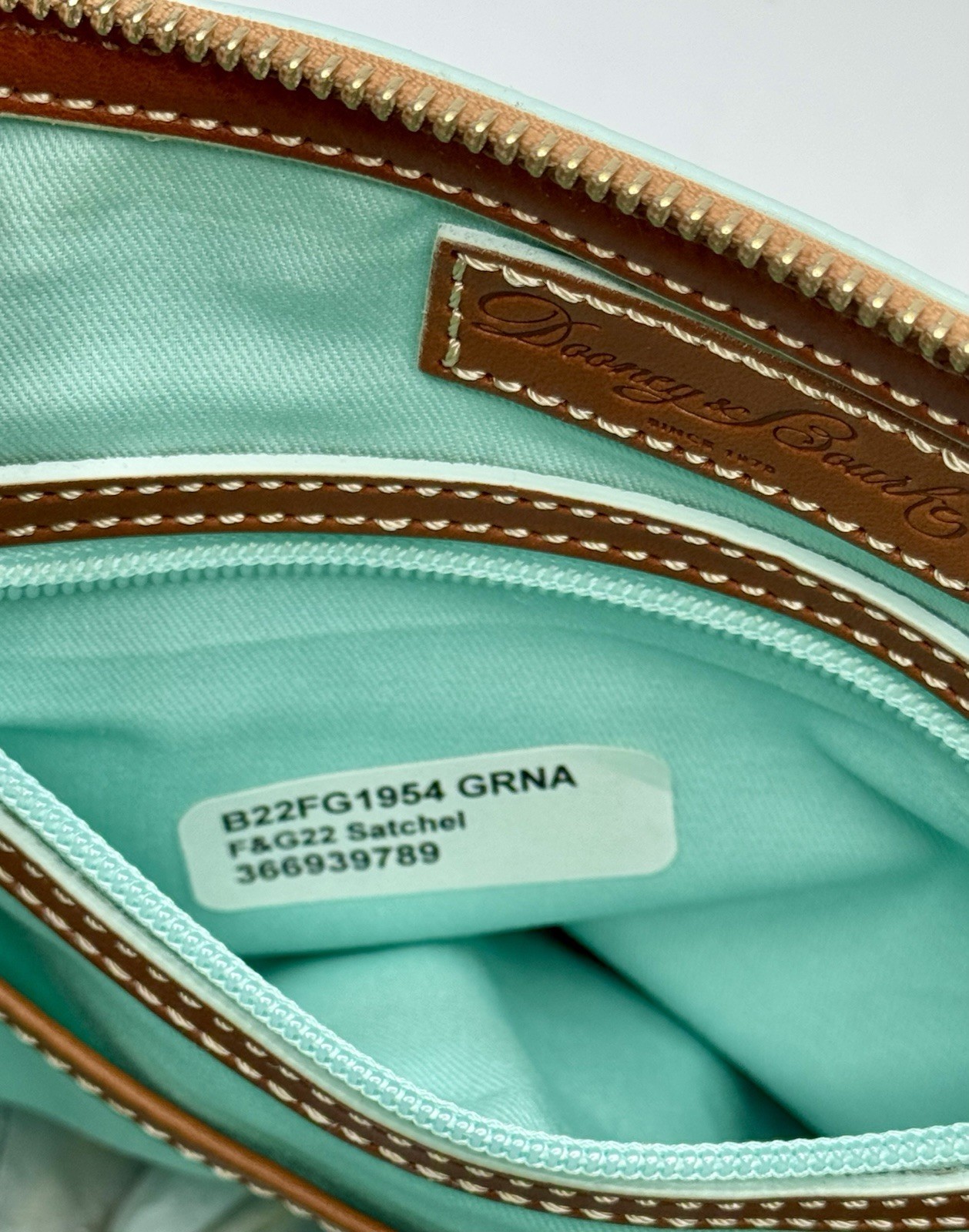 Disney DOONEY & BOURKE Flower Garden Festival 2022 Satchel Crossbody bag NEW