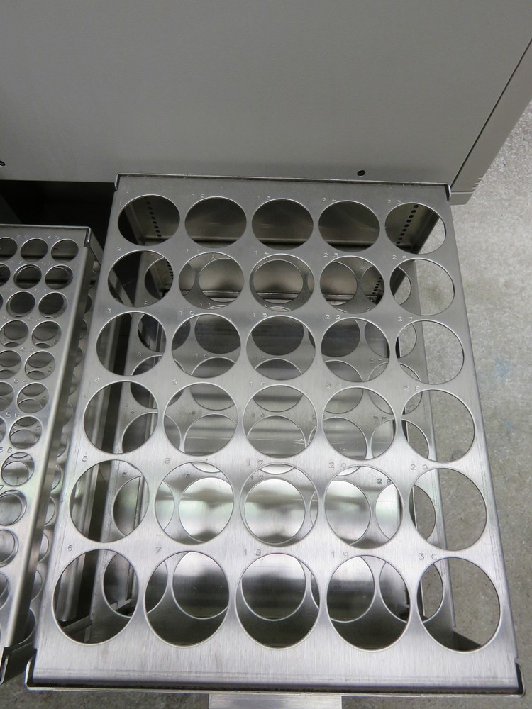 Lachat AIM 1250 autosampler