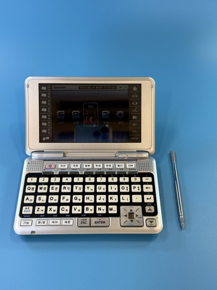 Sharp RD-CT40 Korean English Electronic Dictionary. PLEASE READ