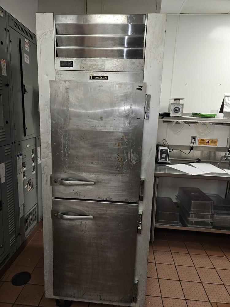 Reach-in Freezer
