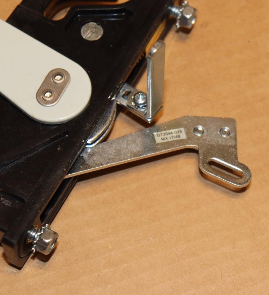 One Replacement Handle Assembly Siemens Motor Starter Combination Enclosure