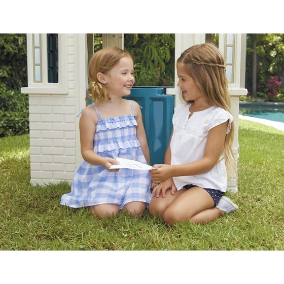 Little Tikes Cape Cottage Pretend Playhouse with Working Door, Toddlers Ages 2+,