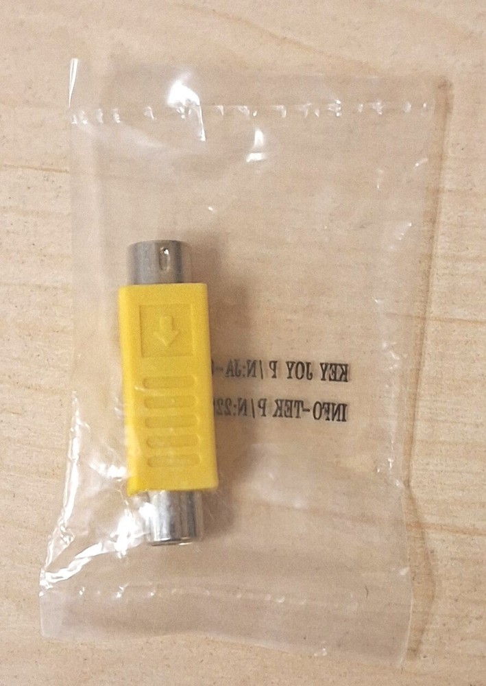 4Pin to RCA Adaptor Yellow