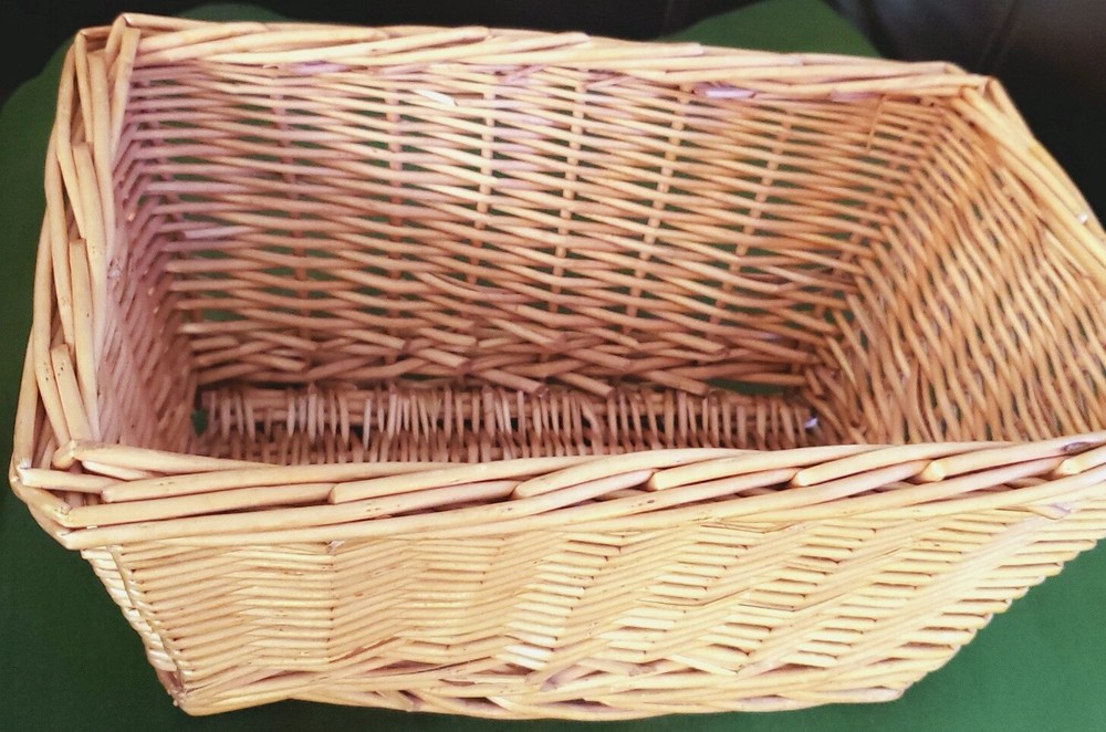 Handy 11" Straw Basket