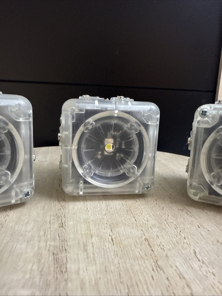 Cubelets Robot Blocks Discovery FLASHLIGHT Cubelet STEM Programmable ONE