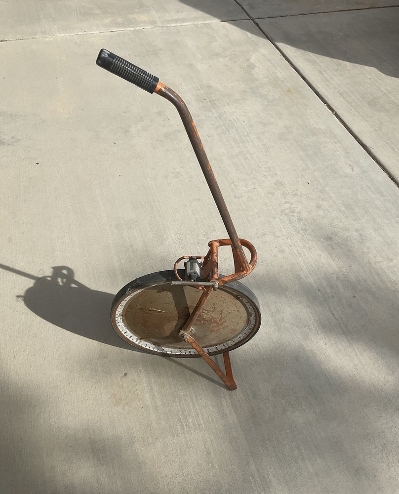 Vintaga measuring wheel counter