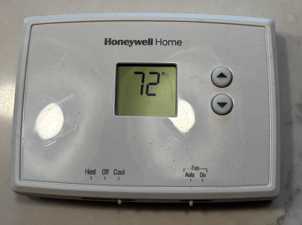 HONEYWELL HOME RTH111B HORIZONTAL NON-PROGRAMMABLE THERMOSTAT Open Box Tested