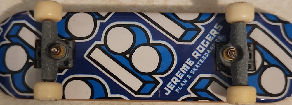 Tech Deck Jereme Rogers Plan B Fingerboard Skateboard