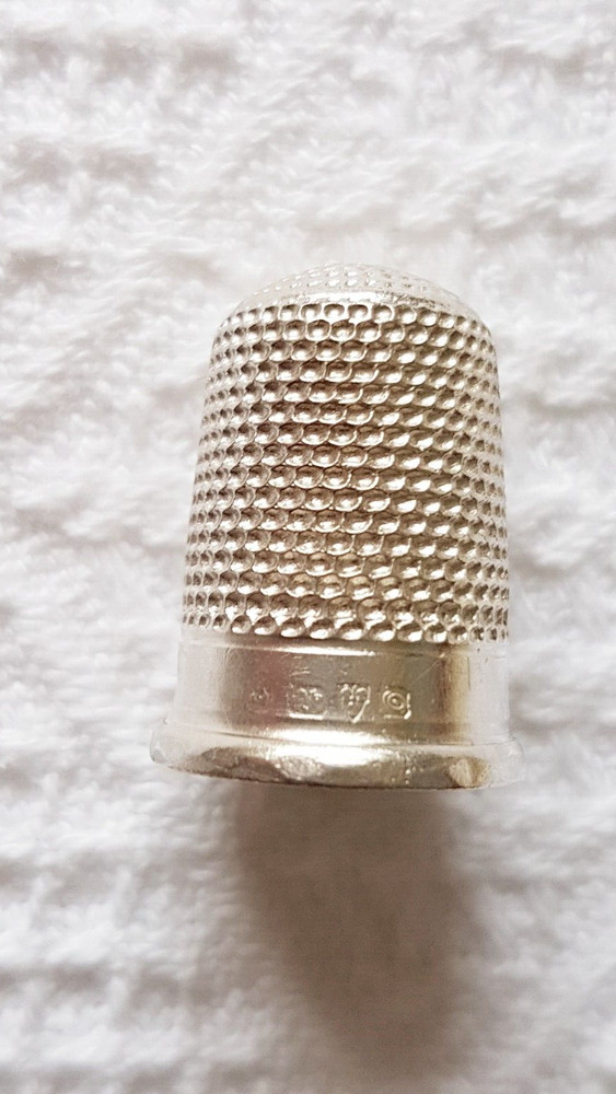 THIMBLE ~ 1914 ~Dimple Pattern ~ Hallmarked Sterling Silver (Chester)