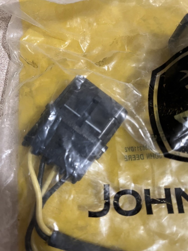 CB11470575