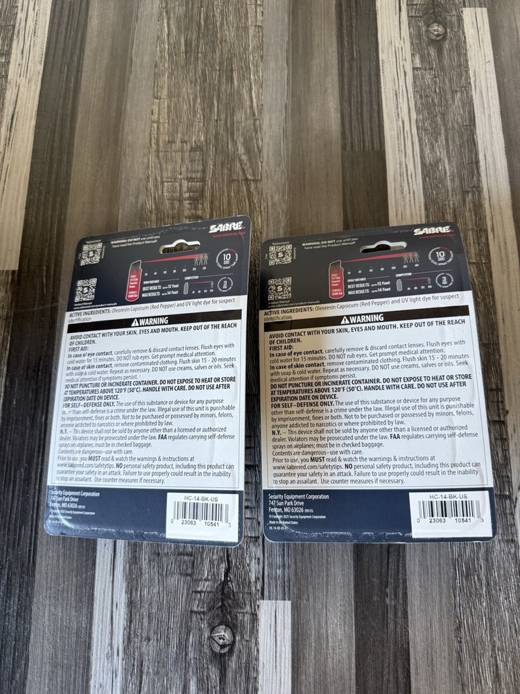 SABRE PEPPER SPRAY WITH QUICK RELEASE KEY CHAIN (2 Pack) Black