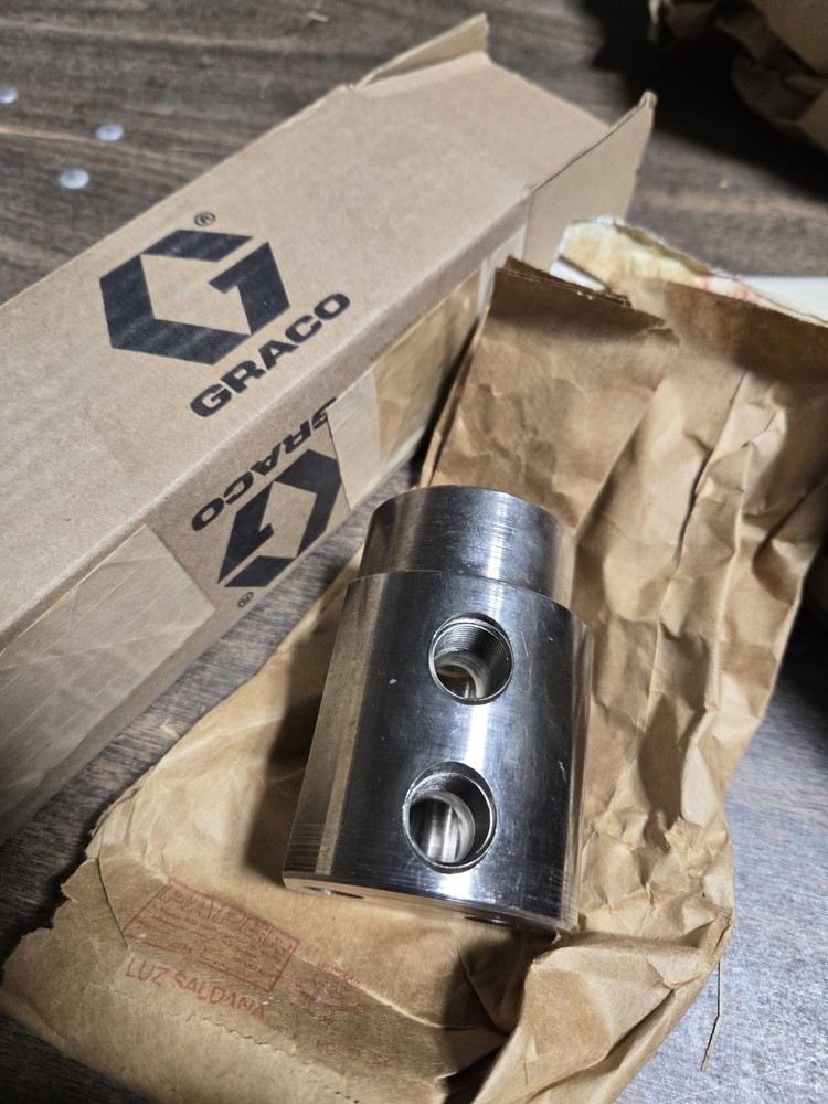 Graco 194497 Filter Housing OEM