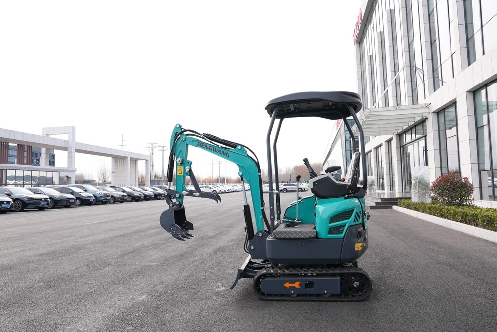B&S EPA engine，13.5hp mini excavator, pilot control system,, free delivery.