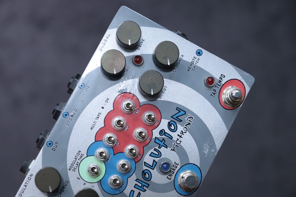 Pigtronix Echolution Unique Analog/Digital Dual Delay Effect Pedal w/Adapter