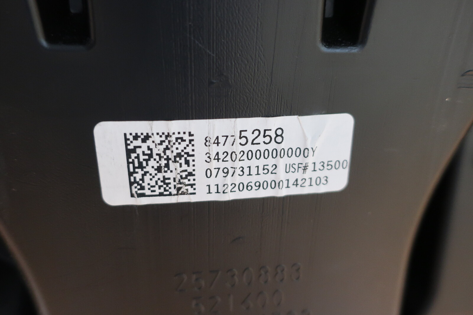 03-24 Chevy Express/GMC Savana Van Black Center Console Cup with Opening Door