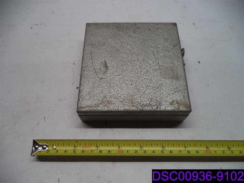 ERICK MIRACLE POINT MODEL 900 PROTRACTOR IN CASE