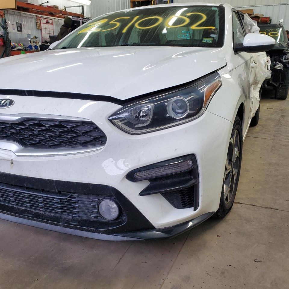 Camera/Projector Hatchback Camera Front Fits 19-24 FORTE 1164554