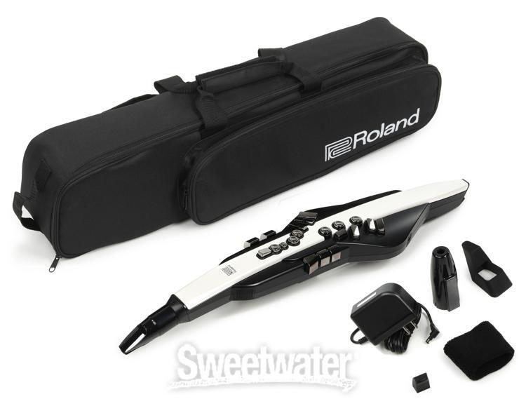 Roland Aerophone AE-20 Digital Wind Instrument