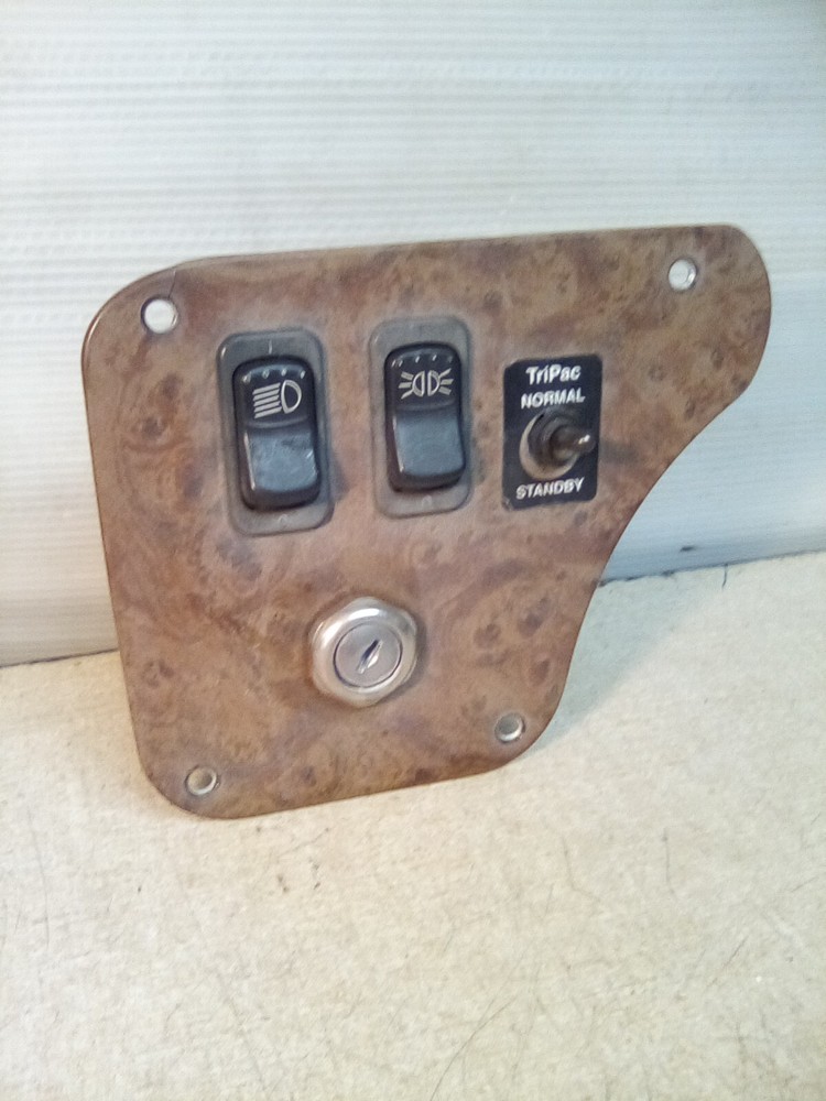 Peterbilt 17-05007M003 Dash Panel "NO KEY"