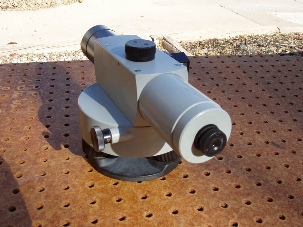 ZEISS NI2 AUTOMATIC LEVEL SURVEYING + UGLY CASE + ISSUES WEST GERMANY