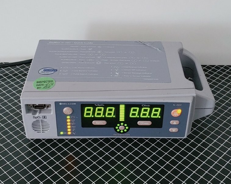 Nellcor N560 Bedside Pulse Oximeter