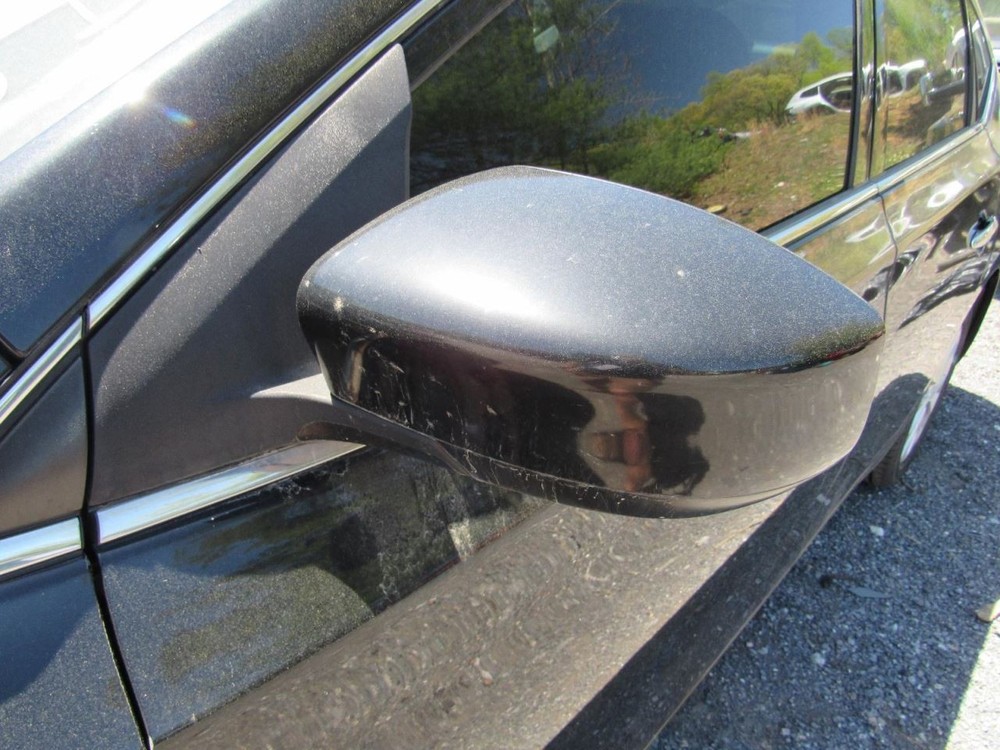 SENTRA 2018 Glove Box 1044595