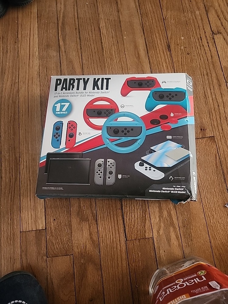 Armor3 Party Kit 17 in 1 Starter Kit Bundle for Nintendo Switch / Switch OLED