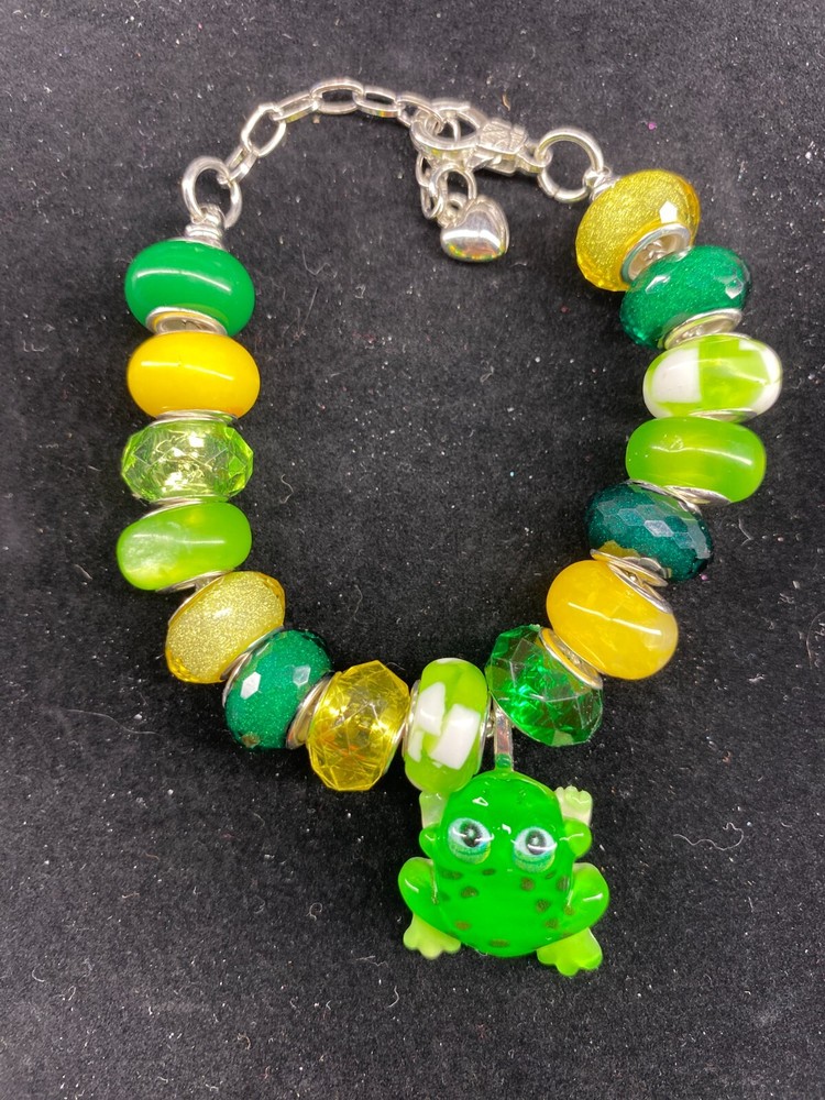 Handmade Adjustable Beaded Bracelet, Frog Charm  Green