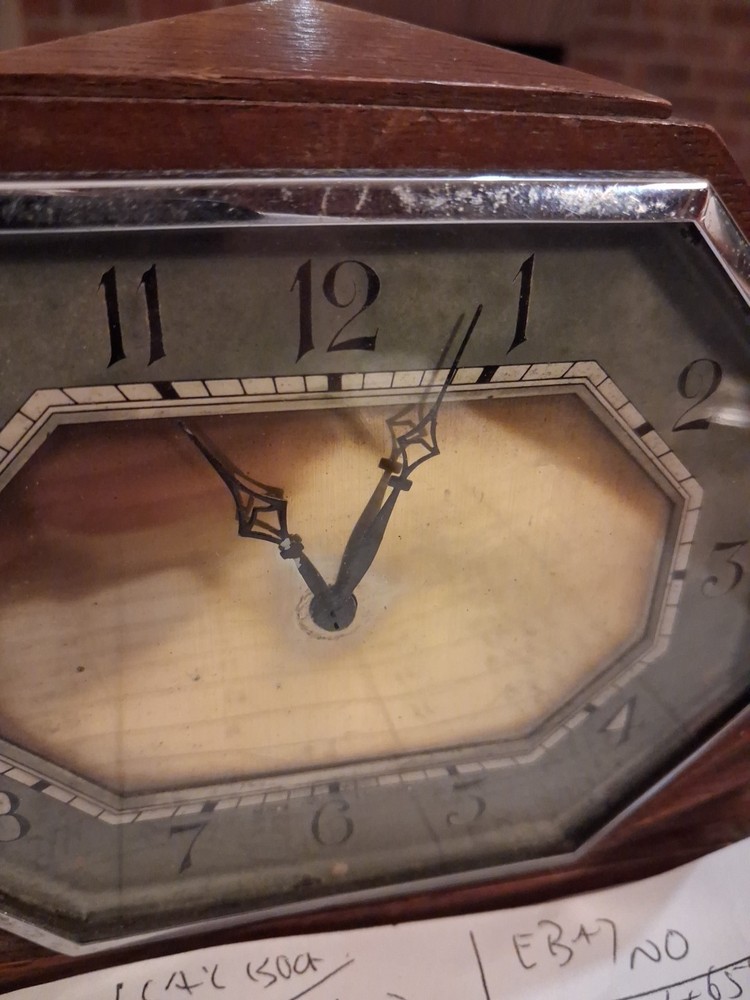 Stunning Vintage Art Deco Wind Up Mantle Clock, Working