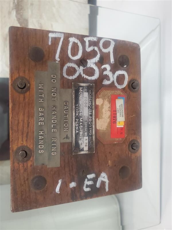 Morehouse 2000 lbs Proving Ring w/case