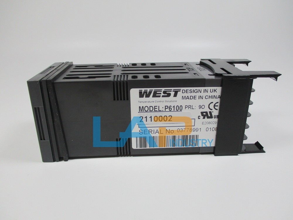 1Pcs New Temperature Controller P6100-2110002 P61002110002