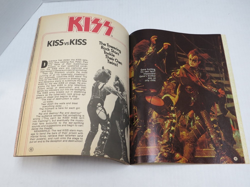 KISS MEETS THE PHANTOM MAGAZINE 1978 AUCOIN