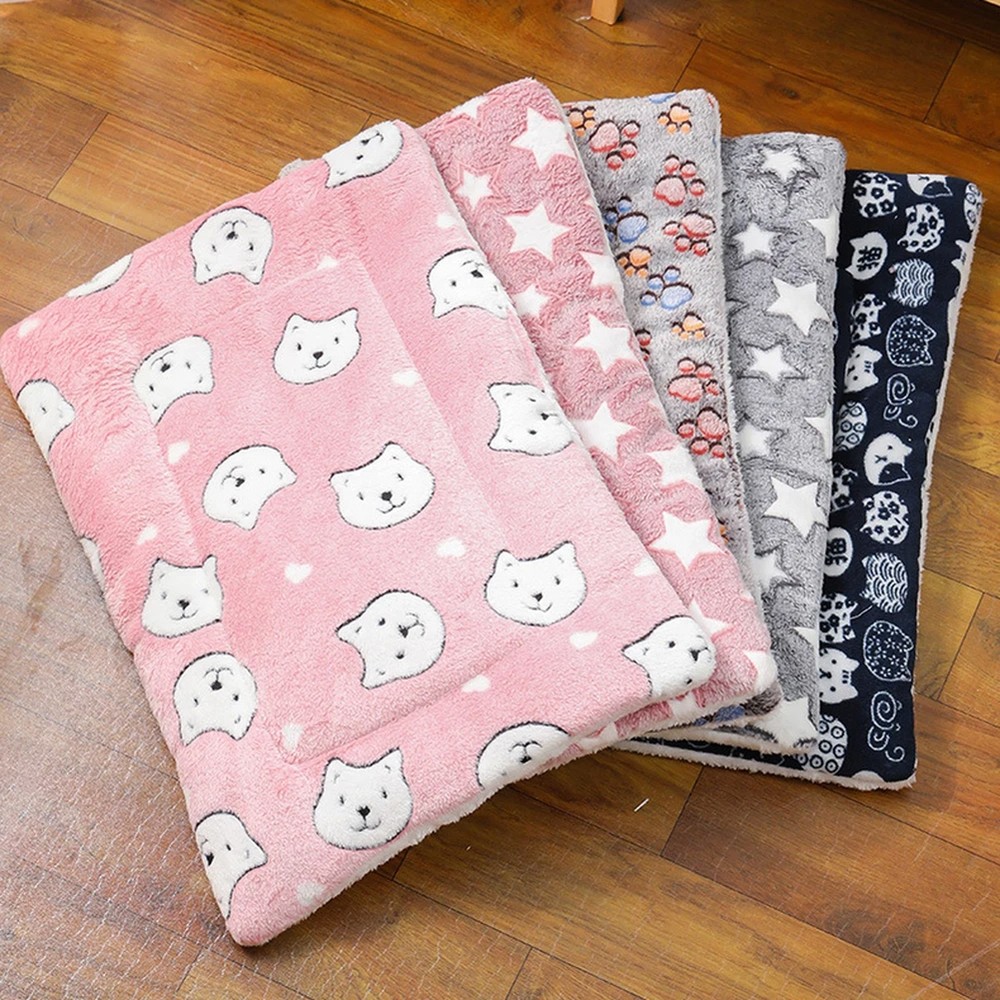 Thickened Comfortable Warm Small Cat Sleeping Cushion Skin-friendly Cute