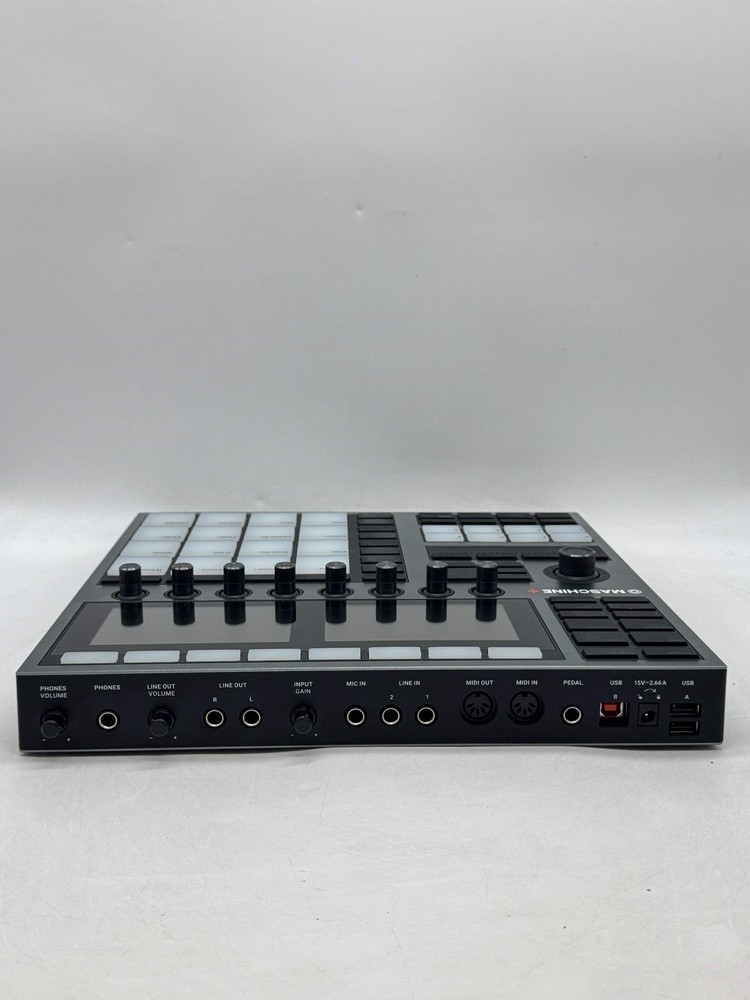 Native Instruments Maschine Plus HW – Standalone Production - Read!