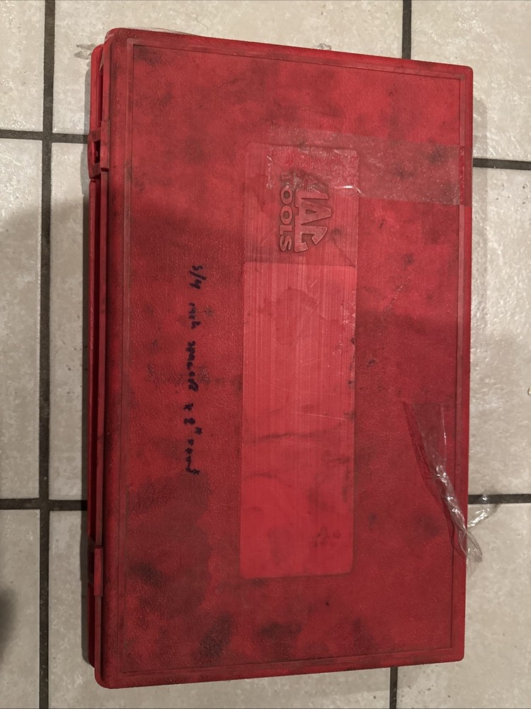 Mac Tools Tap and Die Tool Set with Case - PARTS ARE MISSING