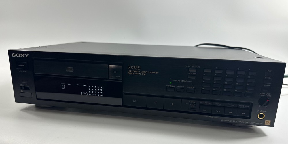 Sony CDP X111ES High Density Digital Sync CD player , Works!