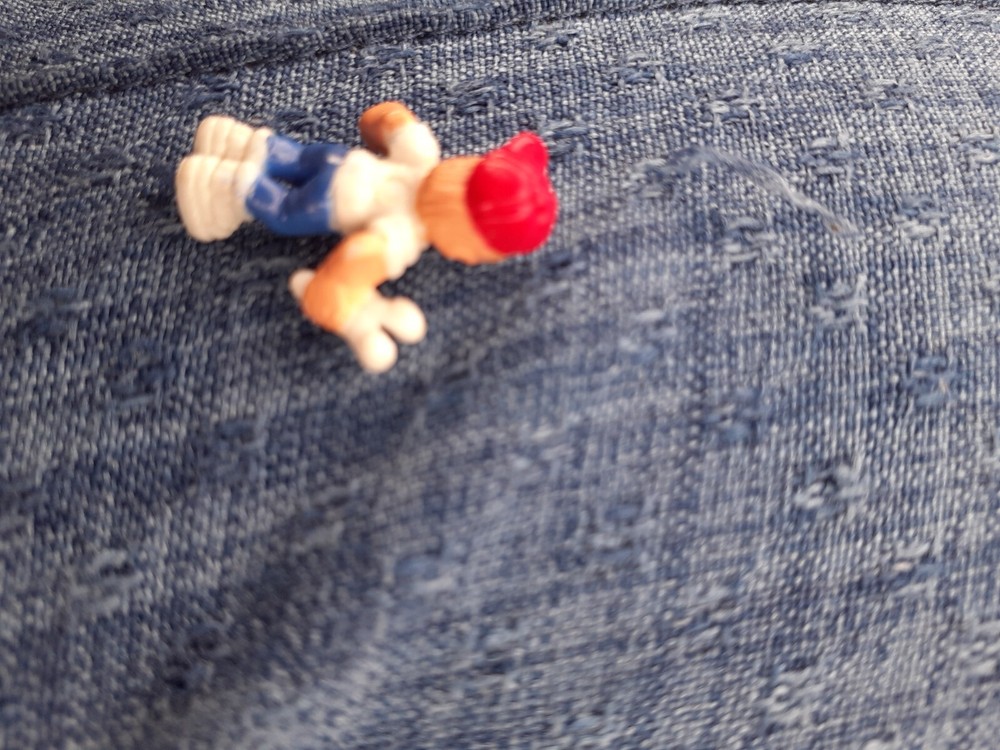 Mighty Max Figure Replacement 1993 with sling shot