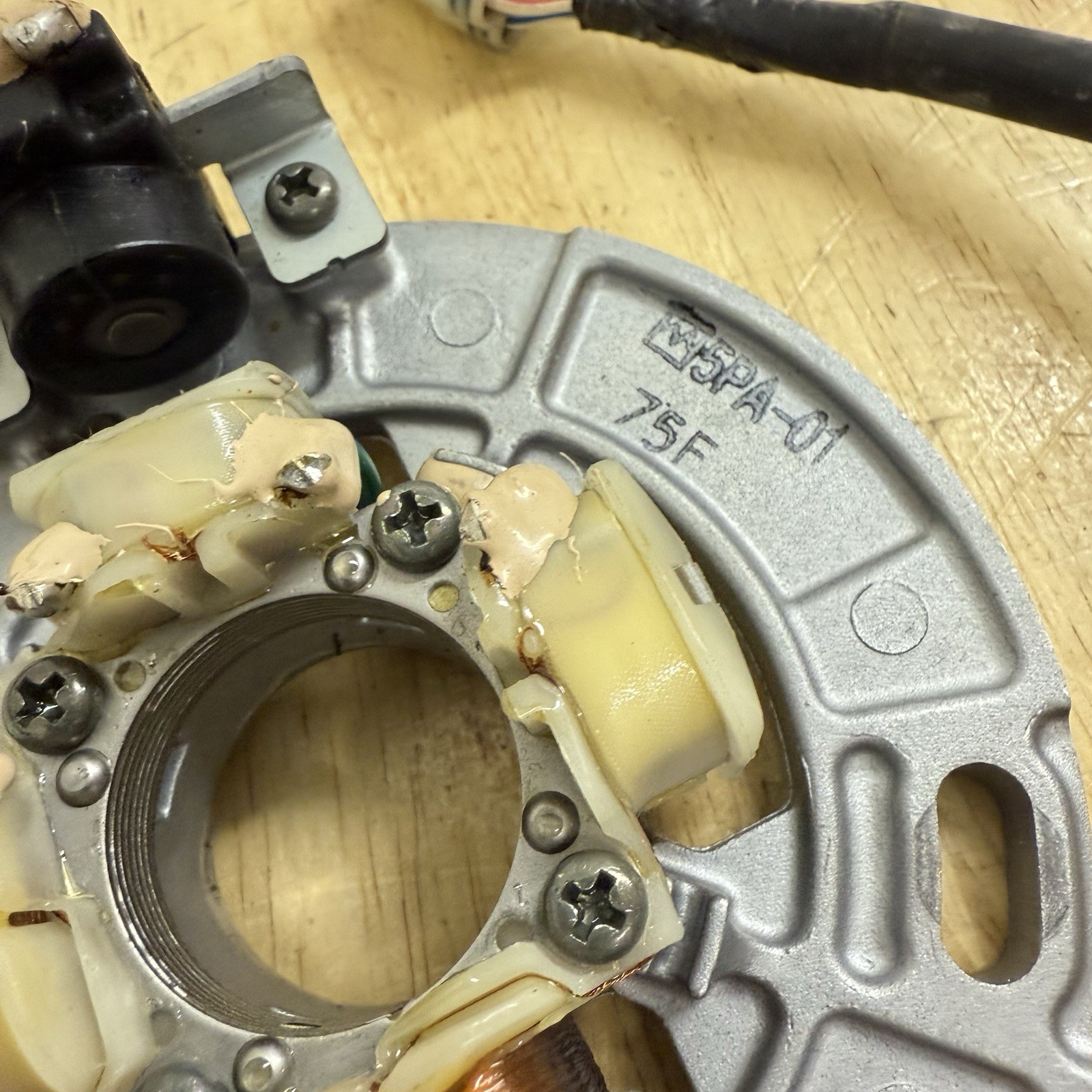 2008 Yamaha YZ85 YZ 85 OEM Stator Magneto Generator (02-18) #91